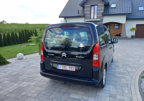 Citroen Berlingo cena 16900 przebieg: 221000, rok produkcji 2009 z Chorzele małe 191